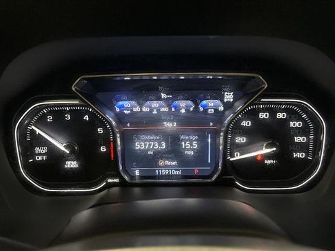 Used 2021 GMC Yukon XL AT4 AWD/4WD image 9