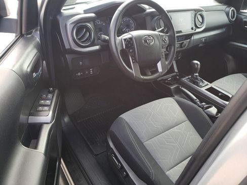 Used 2023 Toyota Tacoma TRD Sport image 11