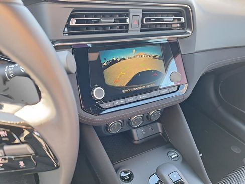 Used 2025 Nissan Z Sport w/ Floor Mat Package image 14