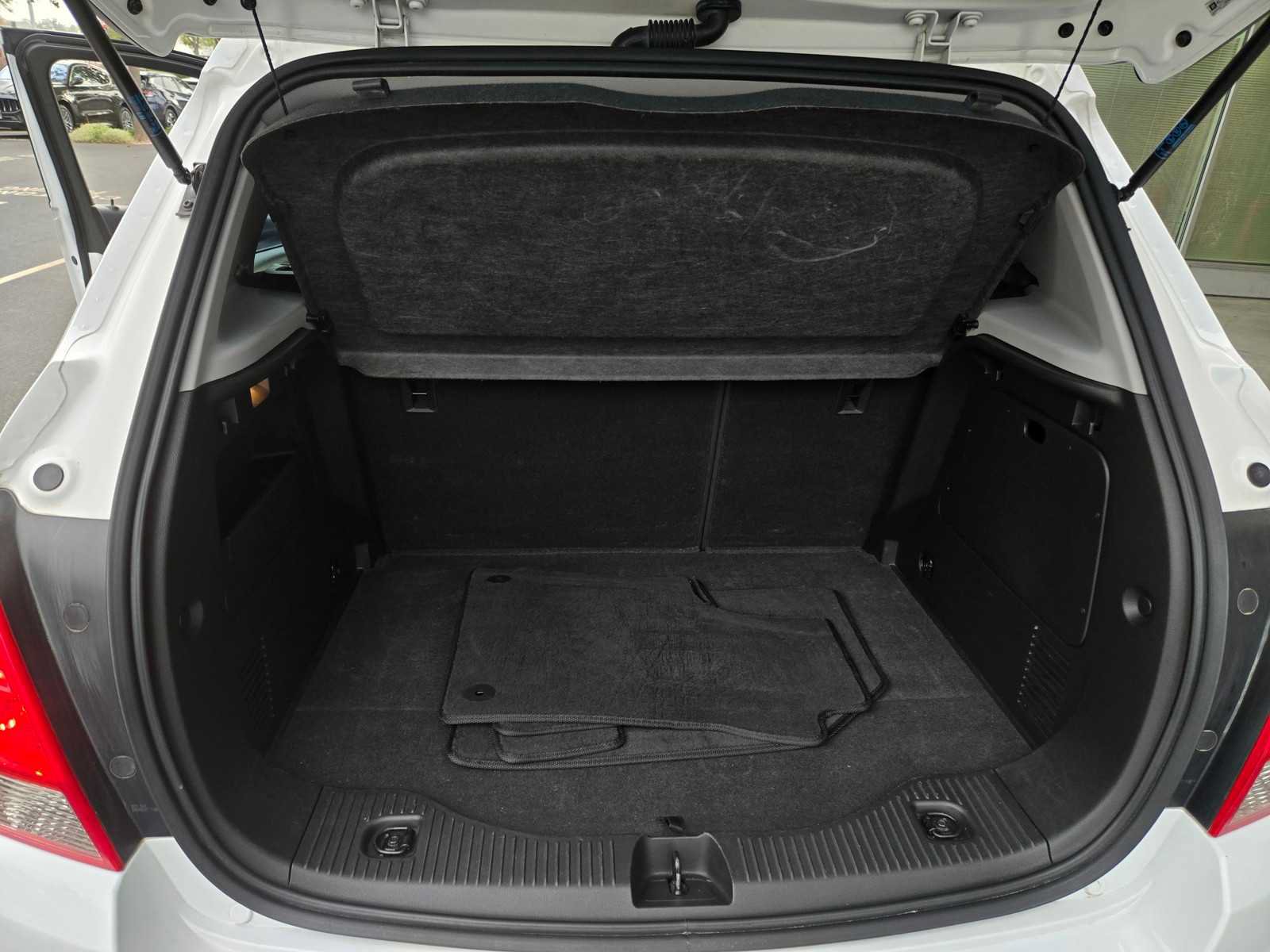 Used 2018 Chevrolet Trax LS FWD image 22