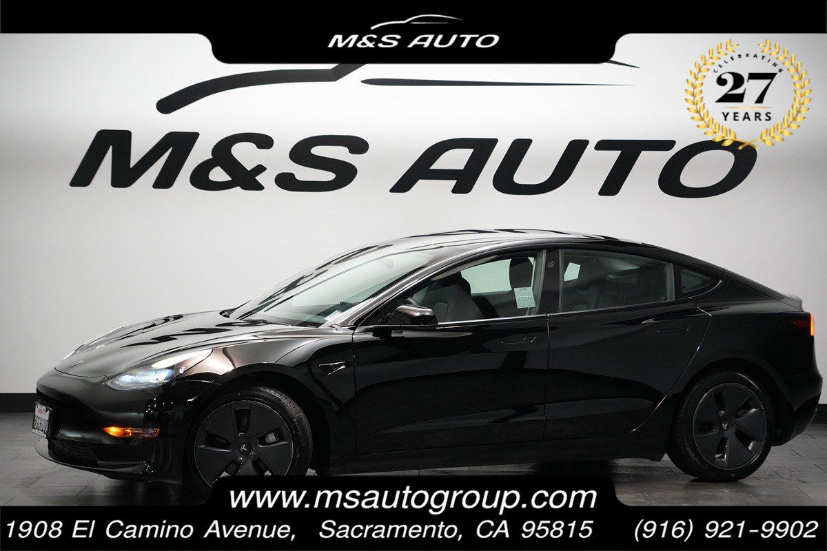 Used 2023 Tesla Model 3 Standard Range RWD image 1