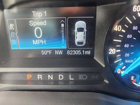 Used 2017 Ford Fusion SE w/ Equipment Group 201A FWD image 14