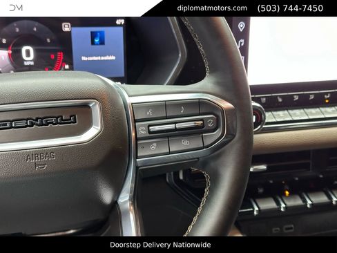 Used 2023 GMC Canyon Denali image 33