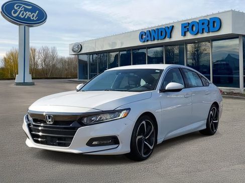 Used 2018 Honda Accord Sport image 2