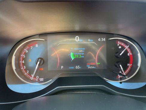 Used 2023 Toyota RAV4 XLE image 17