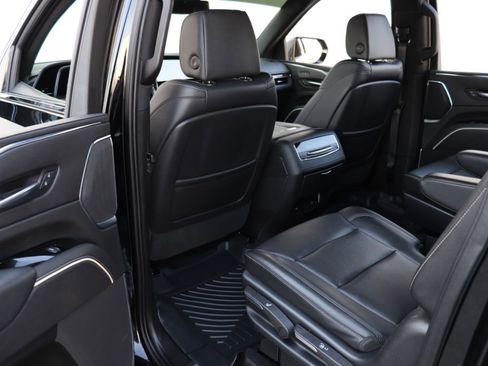 Used 2021 Cadillac Escalade ESV Luxury image 20