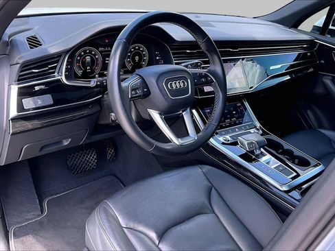 Used 2025 Audi Q7 2.0T Premium w/ Convenience Package AWD/4WD image 16