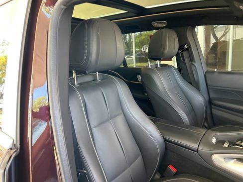 Used 2023 Mercedes-Benz Maybach GLS 600 4MATIC image 29