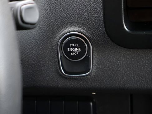 Used 2023 Mercedes-Benz Sprinter 144 Cargo image 27