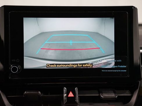 Certified 2024 Toyota Corolla Cross LE image 19