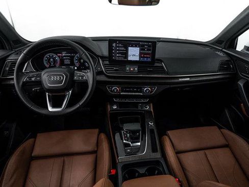 Certified 2025 Audi Q5 2.0T Premium Plus AWD/4WD image 16