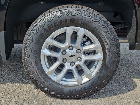 New 2026 Chevrolet Silverado 1500 RST AWD/4WD image 7