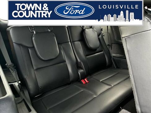 Used 2024 Ford Explorer XLT w/ Equipment Group 202A AWD/4WD image 23