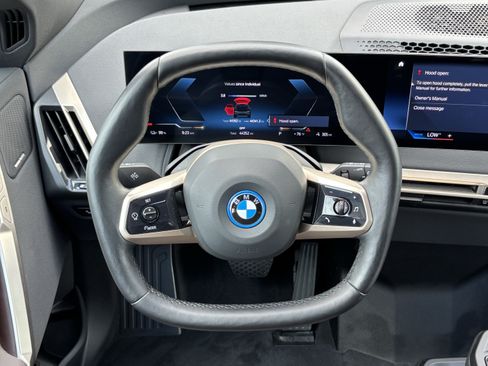 Certified 2023 BMW iX xDrive50 w/ Premium Package AWD/4WD image 18
