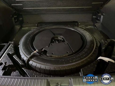 Used 2024 Volkswagen Tiguan SEL R-Line image 92