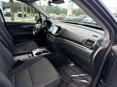 Certified 2023 Honda Ridgeline Sport image 19