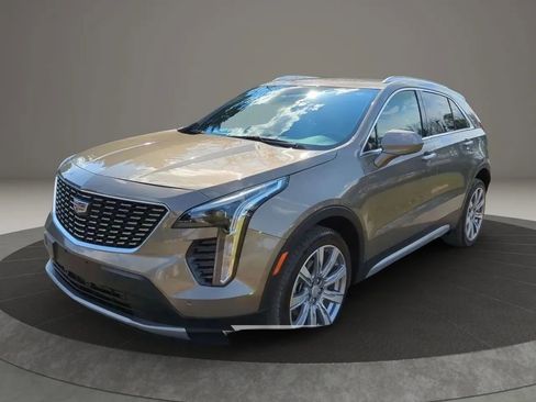 Used 2020 Cadillac XT4 Premium Luxury w/ Driver Assist Package AWD/4WD image 1