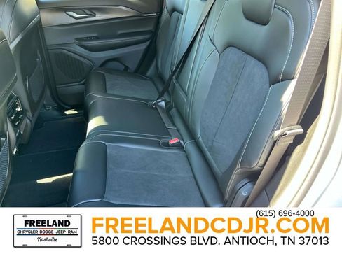 New 2025 Jeep Grand Cherokee 4WD image 18