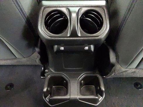 Used 2023 Jeep Wrangler Unlimited Sport AWD/4WD image 17