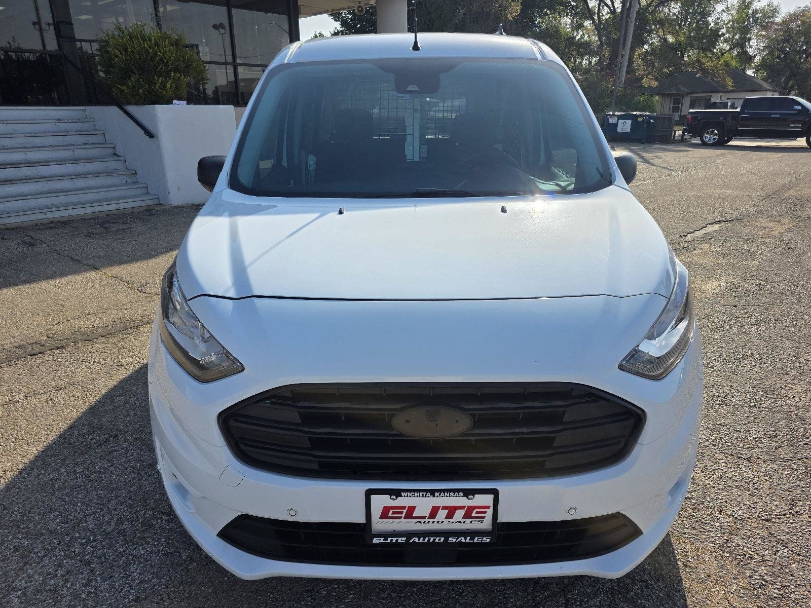 Used 2022 Ford Transit Connect XLT FWD image 2