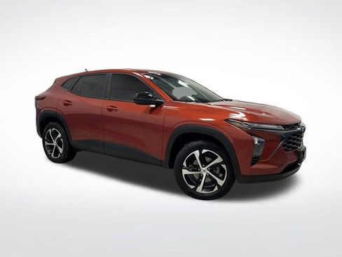 Used 2024 Chevrolet Trax RS w/ Driver Confidence Package image 35