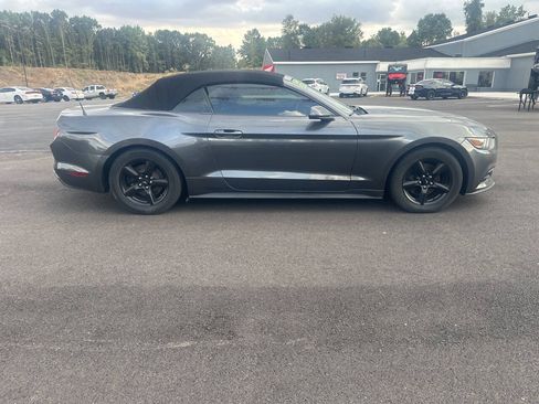 Used 2015 Ford Mustang Convertible RWD image 50