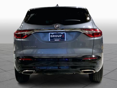 Used 2021 Buick Enclave Essence w/ Sound and Sites Package image 4