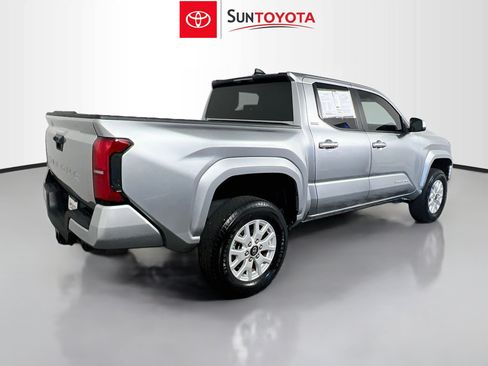 Used 2024 Toyota Tacoma SR5 RWD image 4