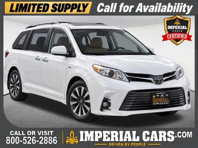Used 2020 Toyota Sienna XLE w/ XLE Navigation Package