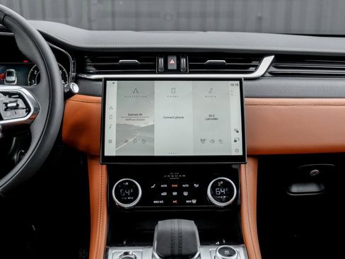 New 2026 Jaguar F-PACE R-Dynamic S image 18