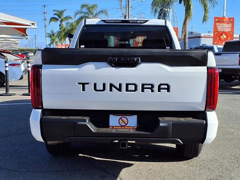 Used 2022 Toyota Tundra SR5 image 6
