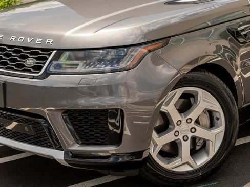 Used 2019 Land Rover Range Rover Sport HSE AWD/4WD image 3