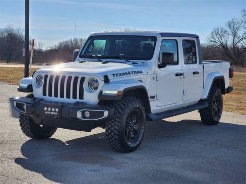 Used 2021 Jeep Gladiator Sport image 3