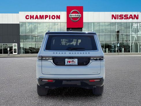 Used 2023 Jeep Grand Wagoneer Series III w/ Rear Seat Video Group 1 image 6