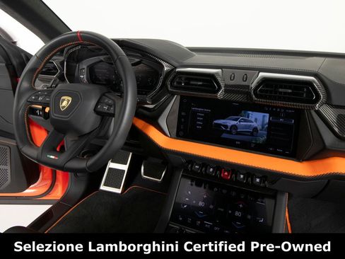 Used 2025 Lamborghini Urus SE image 29