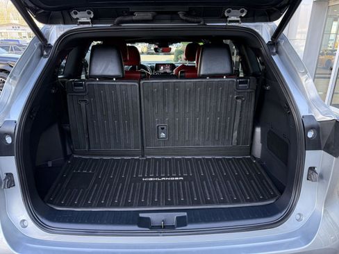 Certified 2022 Toyota Highlander XSE image 17