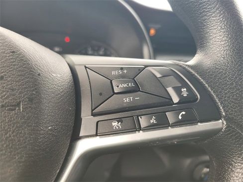 Certified 2021 Nissan Kicks SV image 27