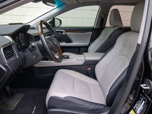 Used 2019 Lexus RX 350L FWD w/ Premium Package image 14