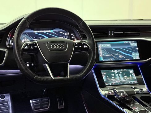 Used 2022 Audi RS 6 w/ Executive Package image 37