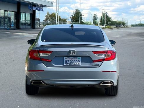 Used 2022 Honda Accord Sport image 8