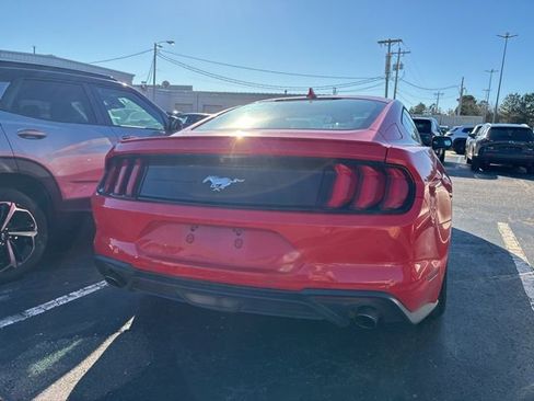 Used 2022 Ford Mustang Premium image 3
