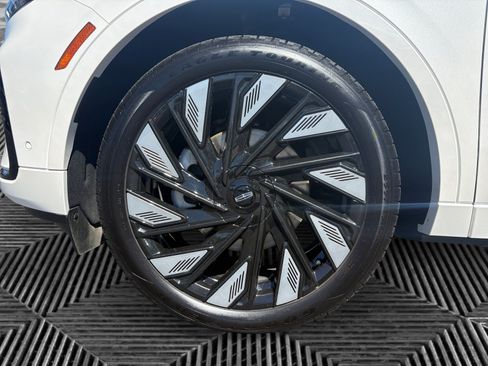 Certified 2024 Lincoln Nautilus Black Label w/ Jet Appearance Package (87T) AWD/4WD image 14