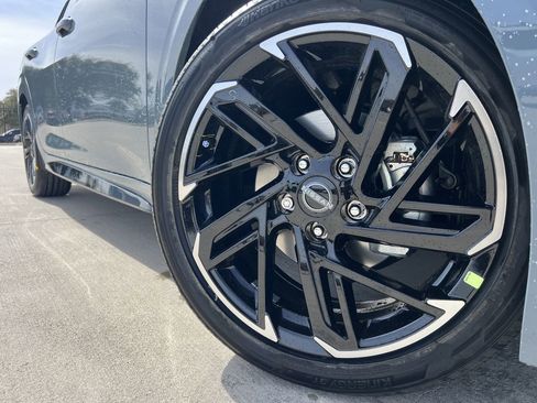 New 2026 Nissan Sentra SR w/ Floor Mat Package FWD image 7