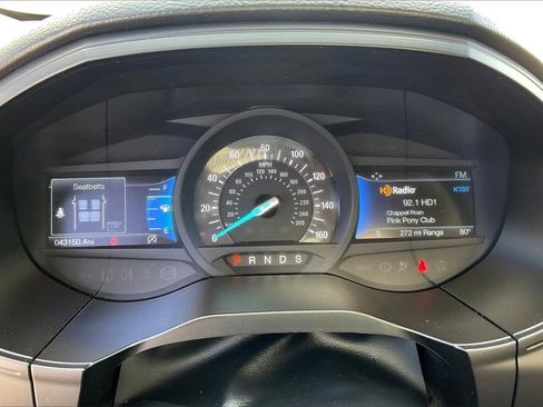 Used 2024 Ford Edge Titanium image 19