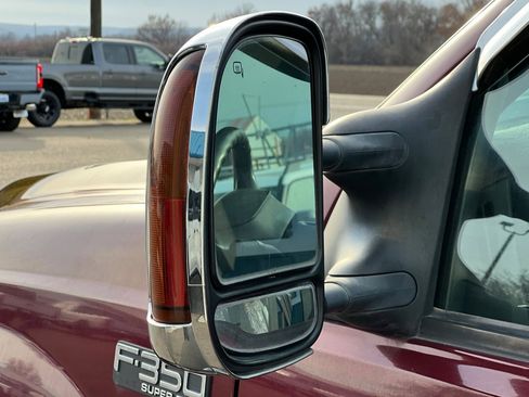 Used 2004 Ford F350 XLT image 25