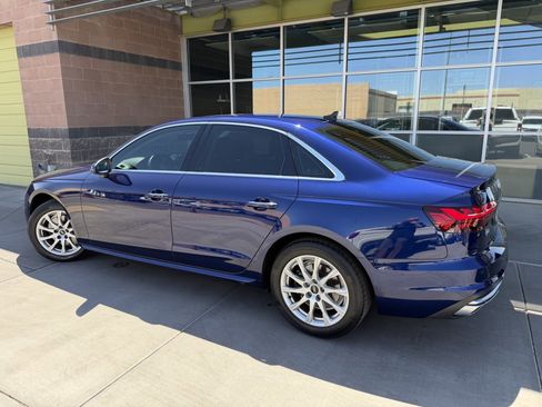 Used 2022 Audi A4 2.0T Premium w/ Convenience Package AWD/4WD image 5