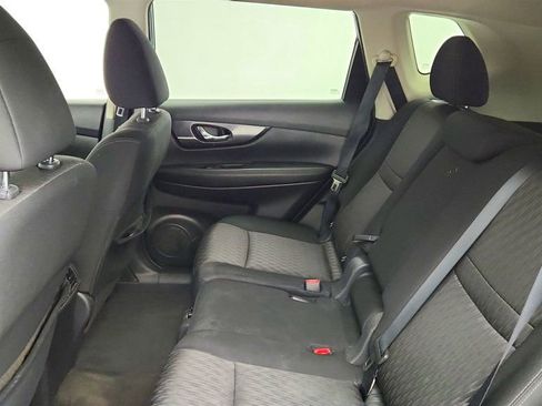 Used 2017 Nissan Rogue SV AWD/4WD image 19