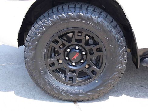 Used 2023 Toyota 4Runner SR5 Premium RWD image 8