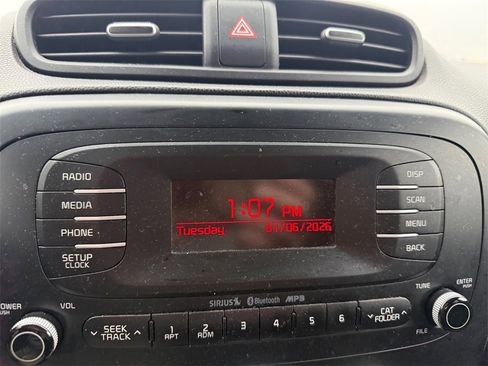 Used 2016 Kia Soul image 17