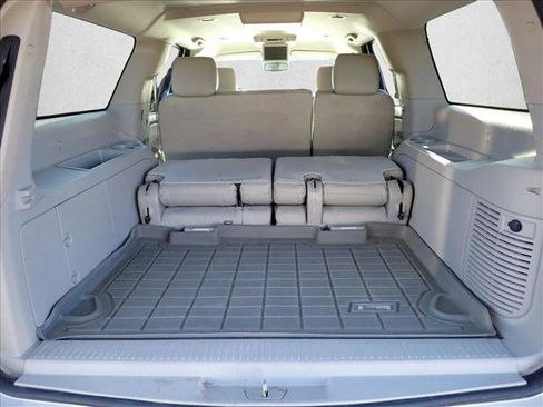 Used 2014 GMC Yukon XL SLT w/ SLT-2 Equipment Package image 8